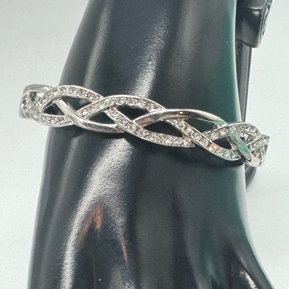 Silver Tone Braided Crystal Hinged Bangle Bracelet Made w Swarovski Crystals - Picture 7 of 12